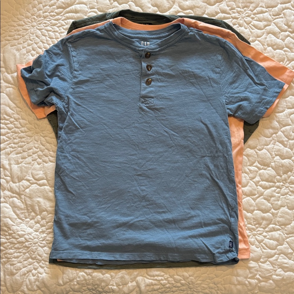 3 boys shirts Hurley & Gap
